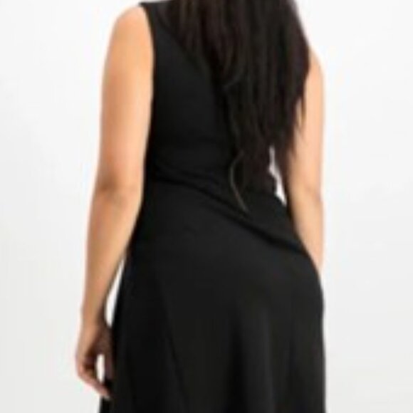 plus size simple black v neck sleeveless dress size 4X Michel Studio - Picture 5 of 10